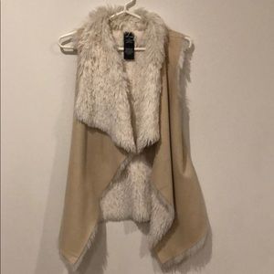 Steve Madden suede/ fur vest
